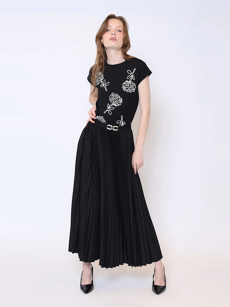 Roses Embroidery Top