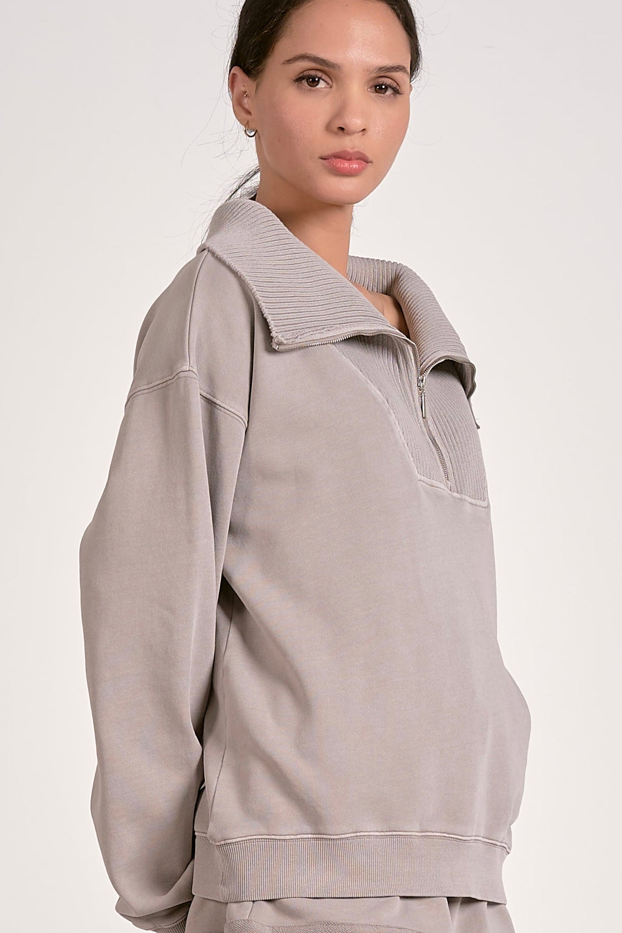 Vera Collard Sweatshirt