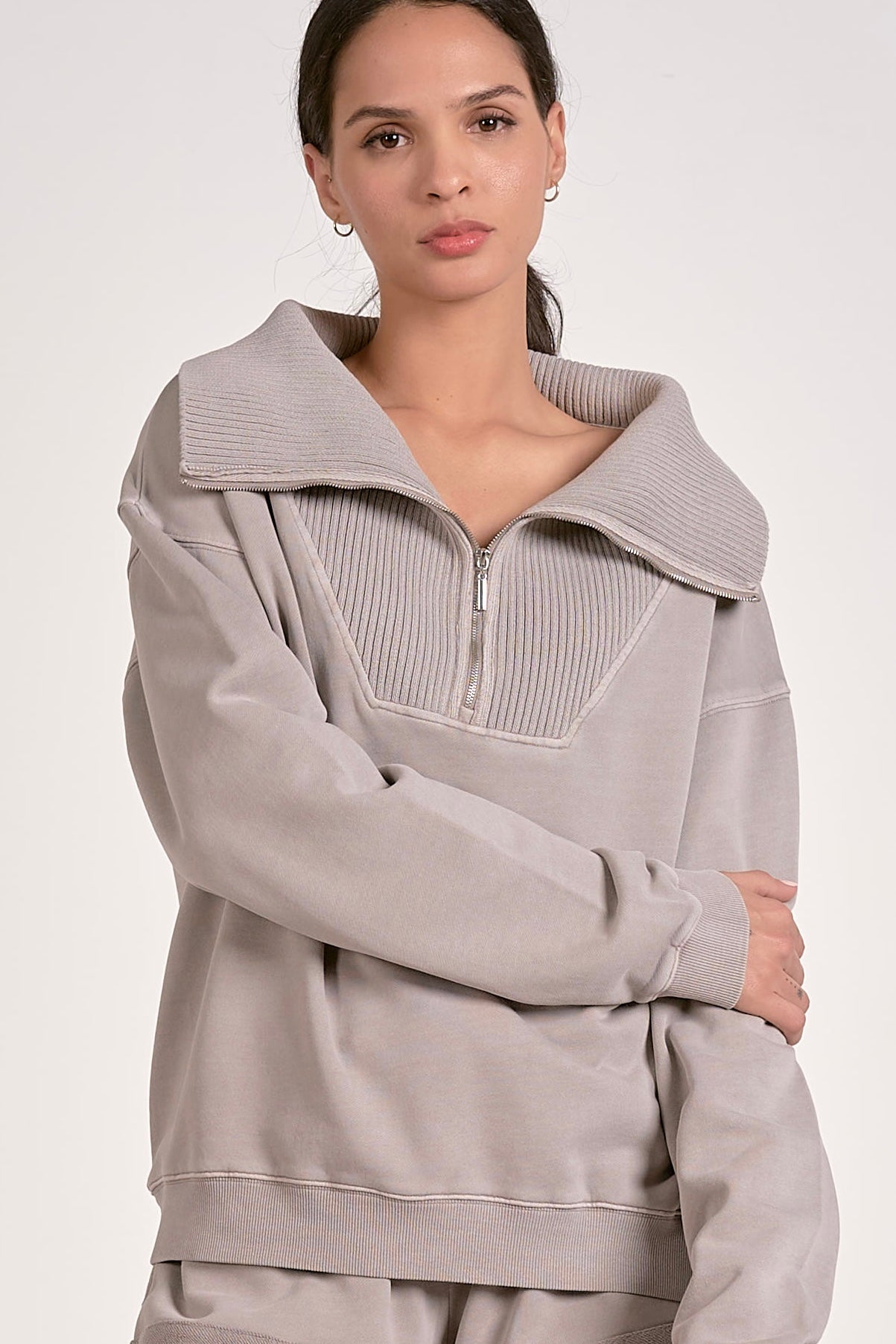 Vera Collard Sweatshirt